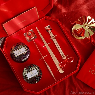 VOLUSPA香薰蜡烛红色丝绒礼盒结婚伴手礼闺蜜情人节新年圣诞礼盒