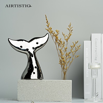 简约现代客厅家居银色鲸鱼尾陶瓷工艺品样板间饰品软装摆件散香